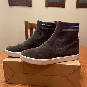 Comfy Vince Booties
